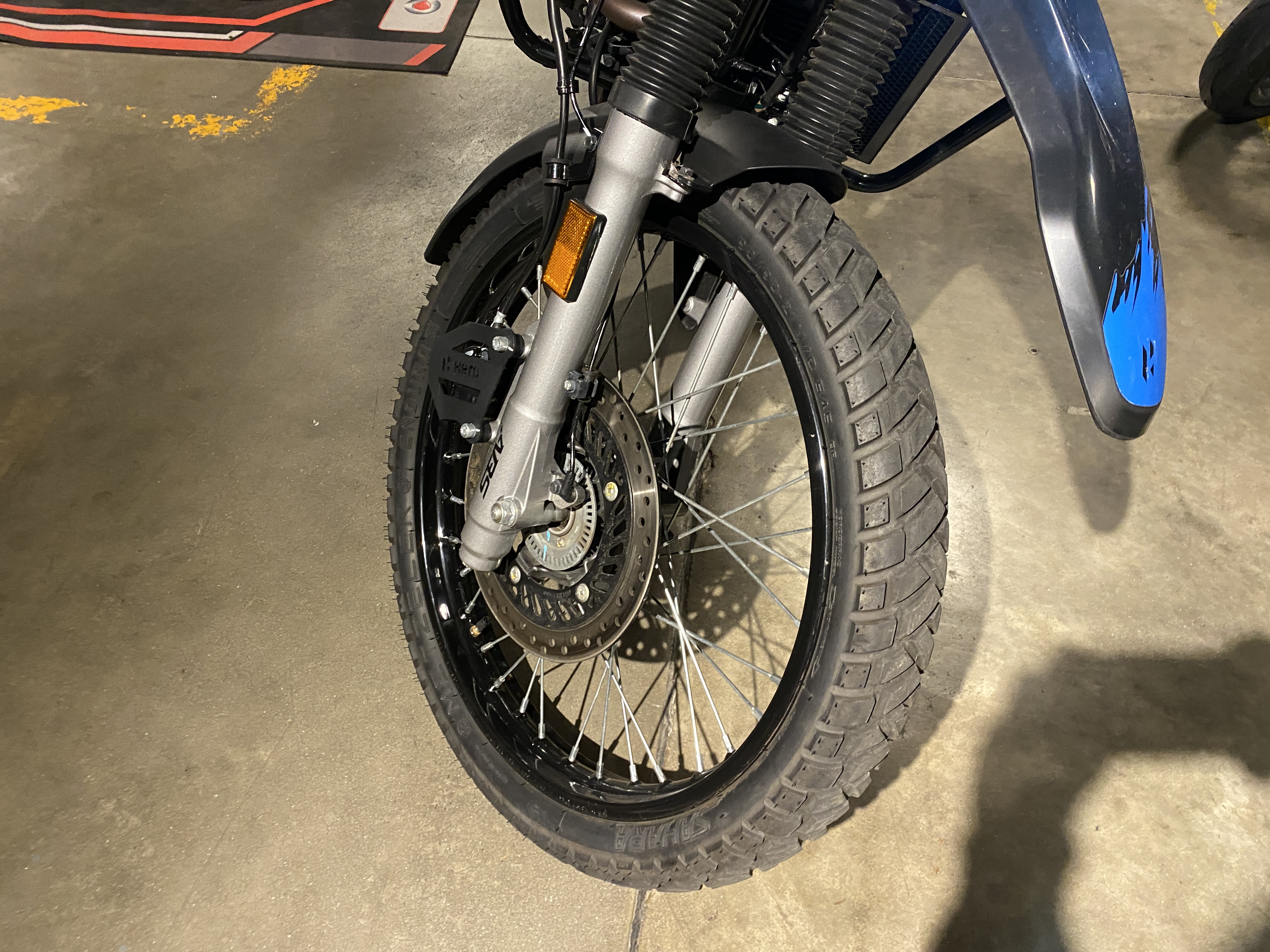 Moto Hero Xpulse 200 usado 2025 con 2400 km 1M